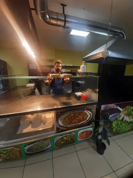Özkaymaklım Künefe ve Katmer Salonu - Photo 7