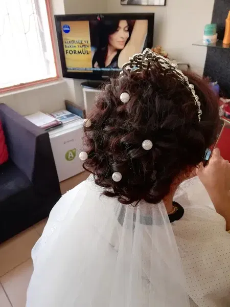 Özlem Bayan Kuaförü - Photo 7