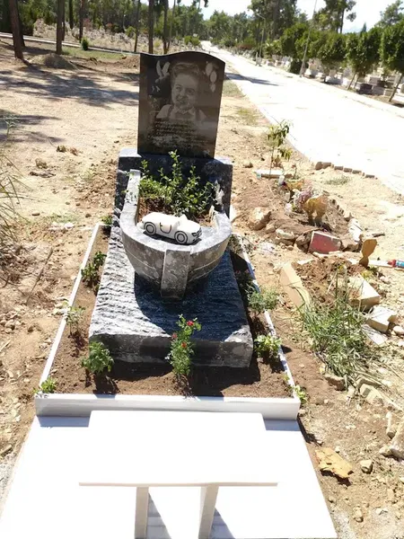Ülkü mermer mezar - Photo 3