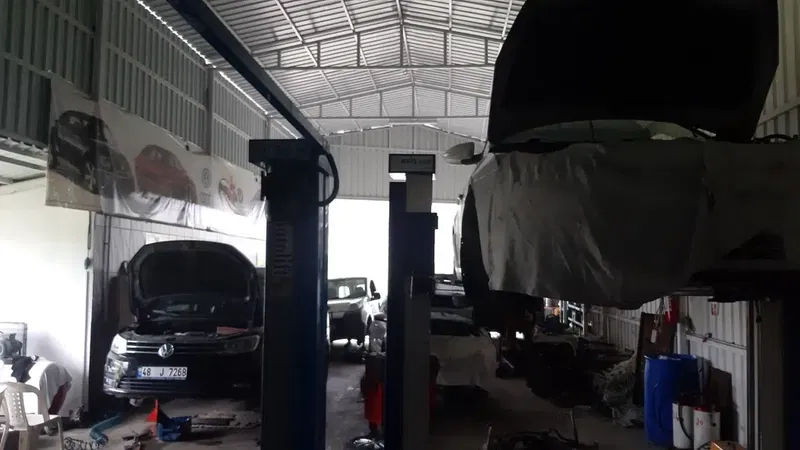Ünal Oto Özel Servis - Photo 2