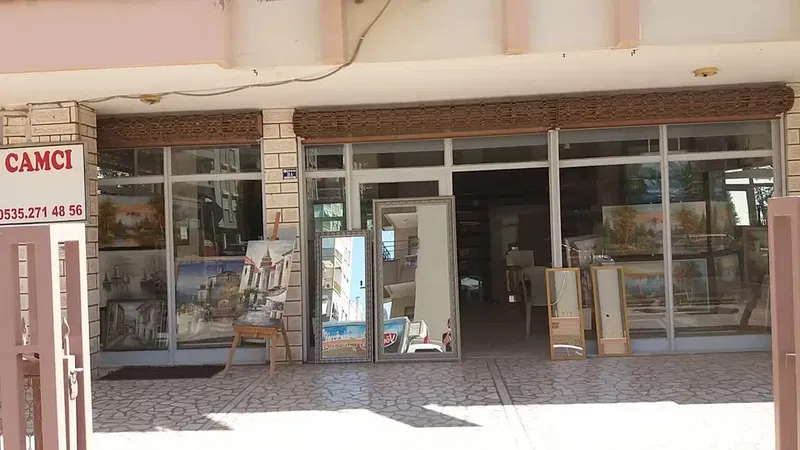 Ünver Cam - Photo 1