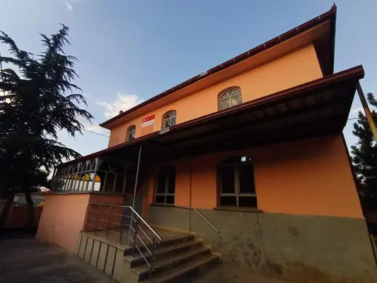 Ünveren Mahallesi Hulusi Cami