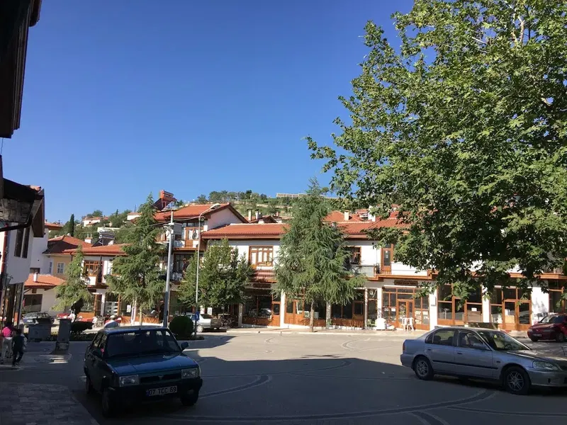 Şehitler Parkı - Photo 5