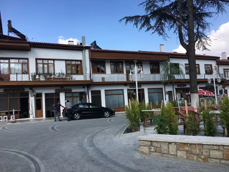 Şehitler Parkı - Photo 8