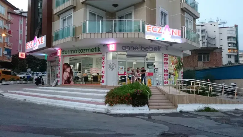 Şeker Eczanesi - Photo 1