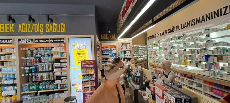 Şeker Eczanesi - Photo 8