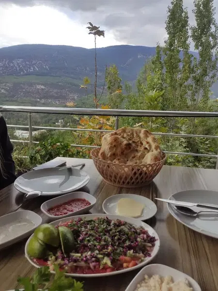 Şentürkler Alabalık Restaurant - Photo 4
